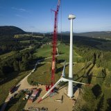 Une fois opérationnelles, les six éoliennes permettront la production de 22 millions de kilowattheures par an, de quoi alimenter 6100 ménages, soit l'équivalent de la consommation électrique annuelle de la commune de Sainte-Croix et de ses industr...